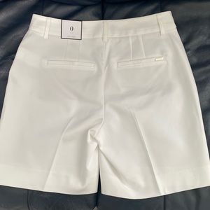 NWT WHBM dressy short in creamy white sz 0.